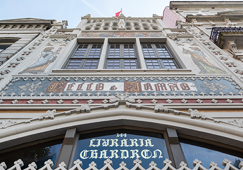 Livraria Lello celebra 116 anos com a publicação das primeiras traduções para árabe de "Os Lusíadas" e "Mensagem"