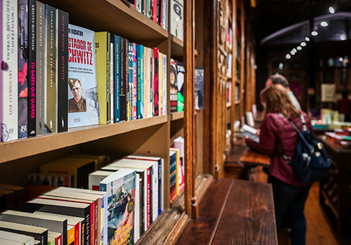 Livraria Lello pede prescrição de livros para promover Saúde Mental